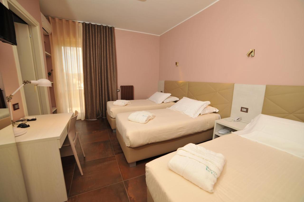 Hotel San Crispino Morrovalle Екстериор снимка