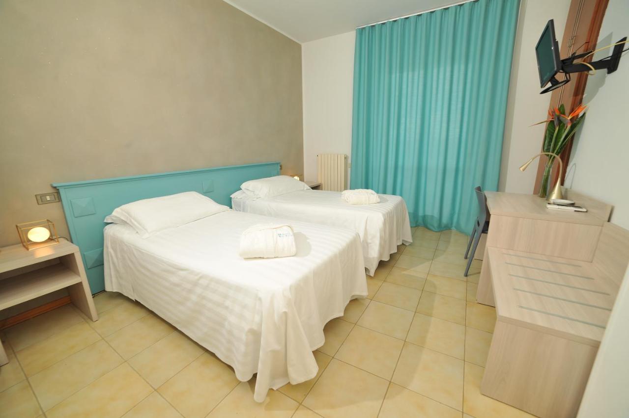Hotel San Crispino Morrovalle Екстериор снимка