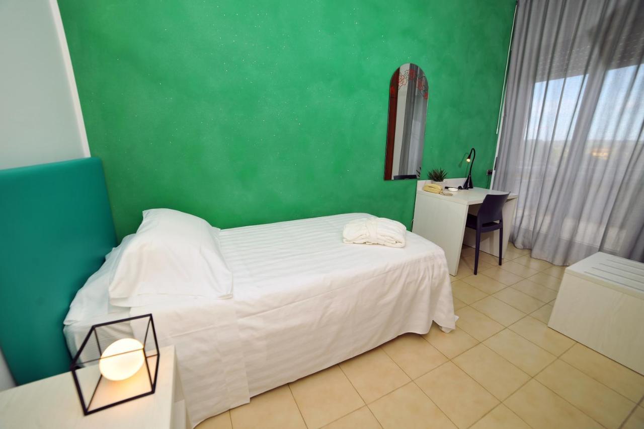 Hotel San Crispino Morrovalle Екстериор снимка