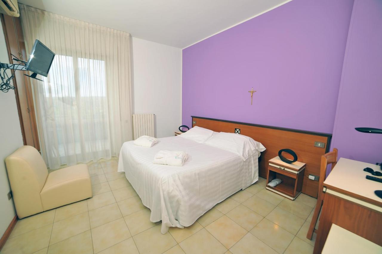 Hotel San Crispino Morrovalle Екстериор снимка